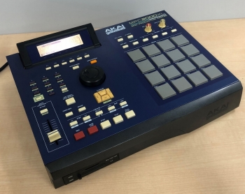 AKAI MPC2000 XL サンプラー 名機種 アカイ-www.pradafarma.com